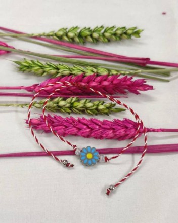 28  μαρτακι μαργαριτα μπλε χαντρες (1)